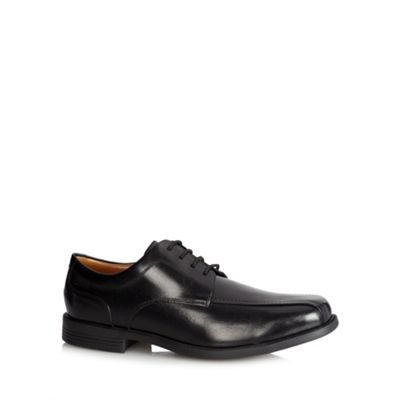 Clarks Big and tall black 'beeston stride' leather shoes